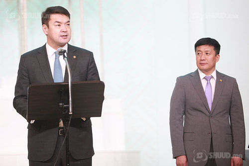 Оюутолгойн гэрээг байгуулсан УИХ, Засгийн газрын нэрийн өмнөөс монголчууддаа халуун баяр хүргэе